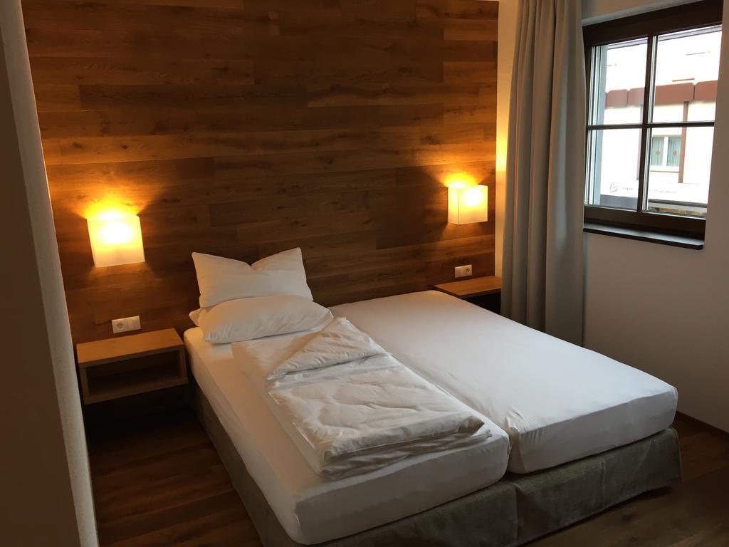 Hotel Cafe Schatz Hohenems Cameră foto